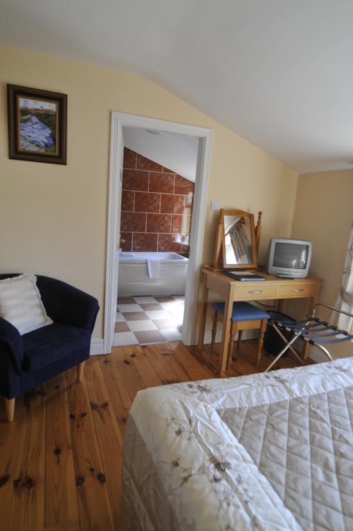 Carrowntober House B & B Oughterard Oda fotoğraf