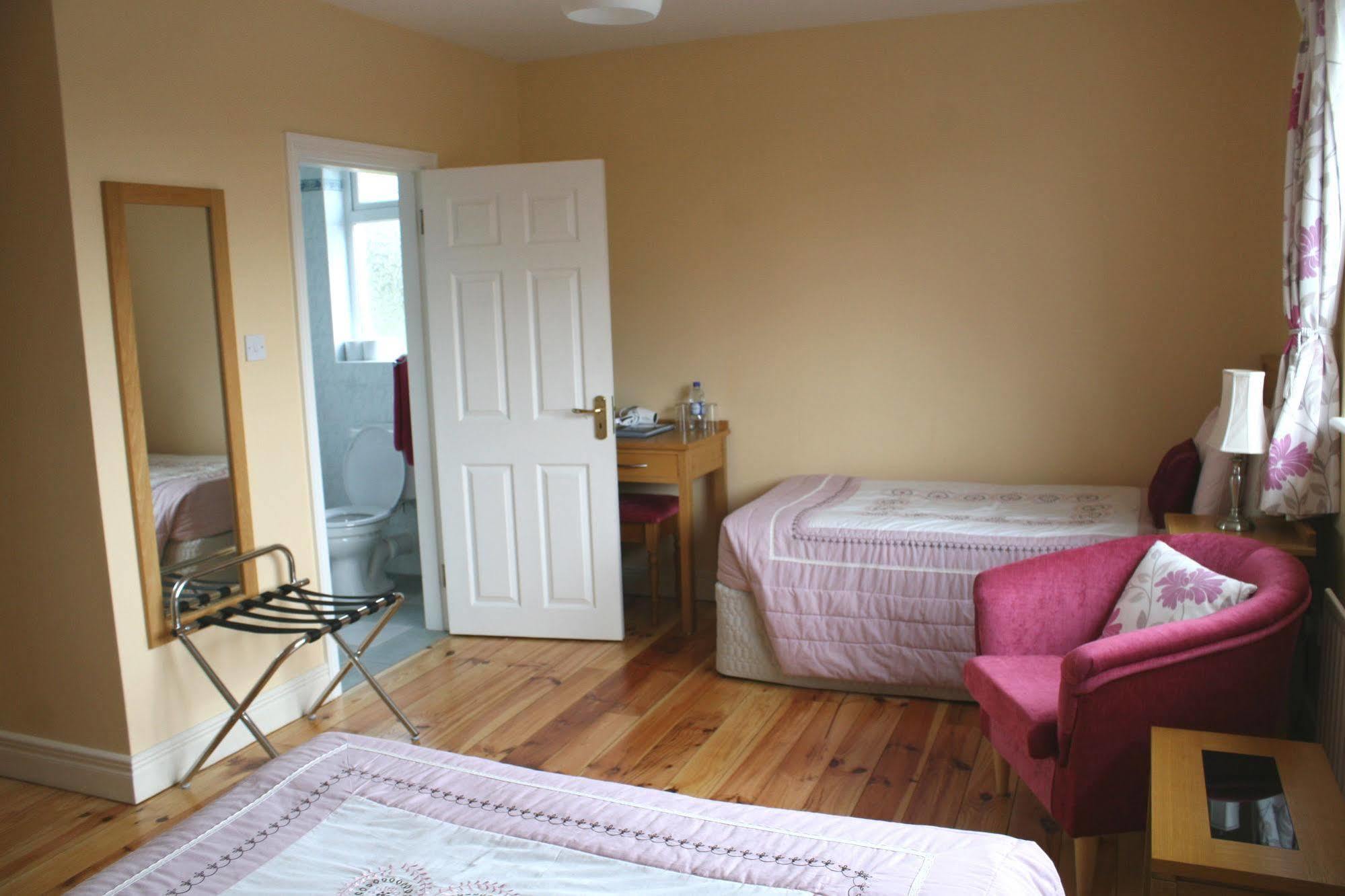 Carrowntober House B & B Oughterard Dış mekan fotoğraf